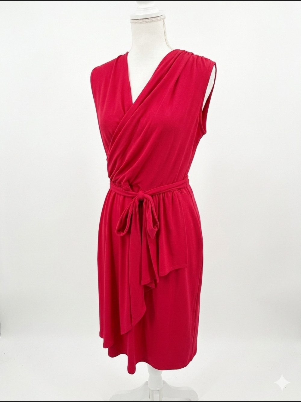 Women's Sleeveless Wrap Tie-Waist Dress - Red
